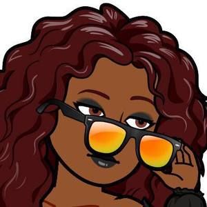 Meet your Posher, Adrianna